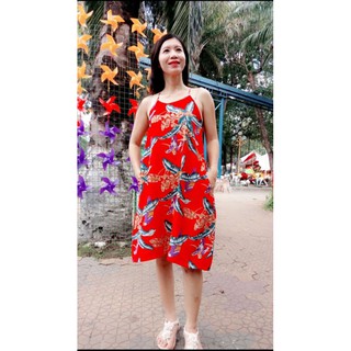 Đầm cổ yếm dáng suông