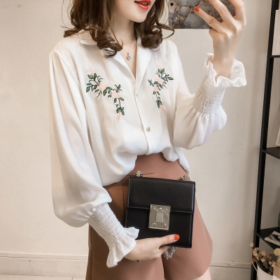 Áo sơ mi nữ tay dài họa tiết hoa thêu phong cách Hàn Quốc