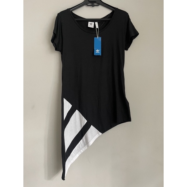 Áo thun nữ dáng dài cách điệu | BigBuy360 - bigbuy360.vn