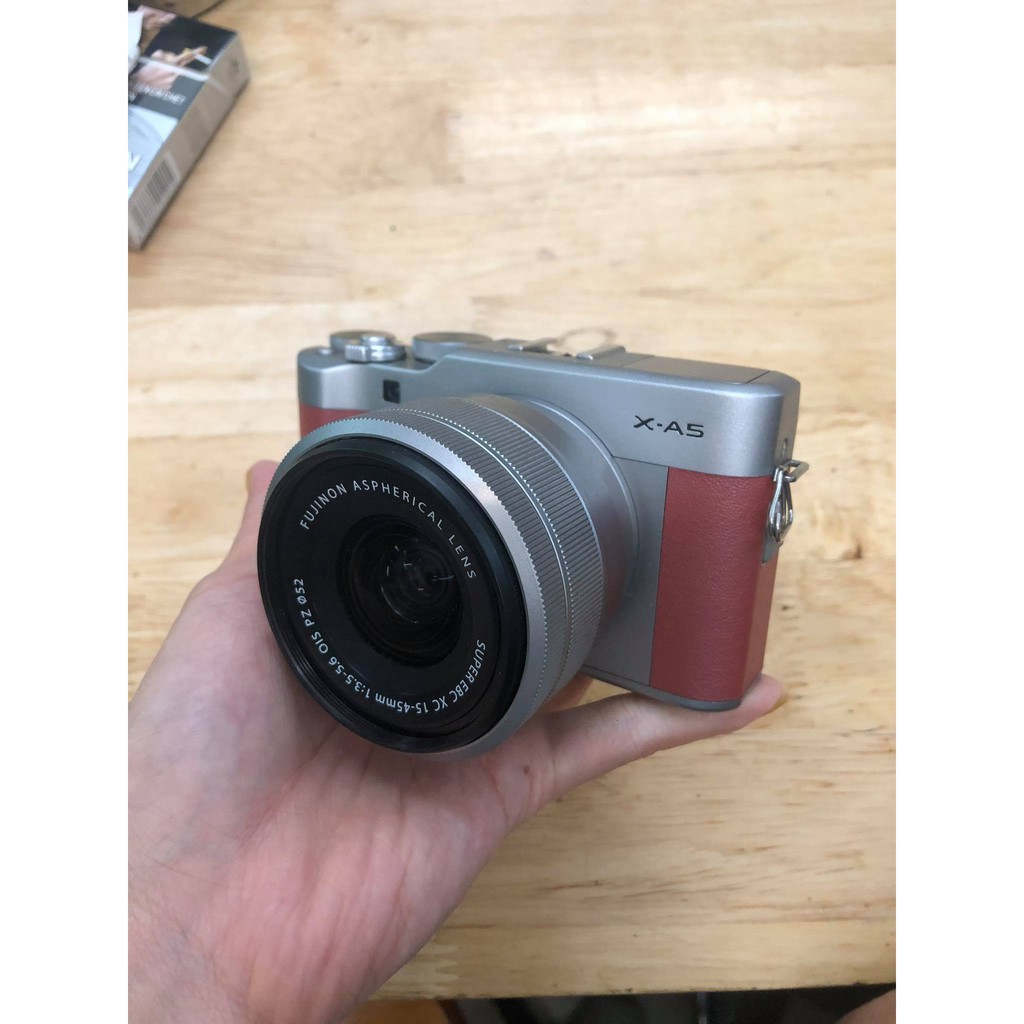 Máy ảnh Fujifilm X-A5 + XC 15-45mm F3.5-5.6 OIS PZ II