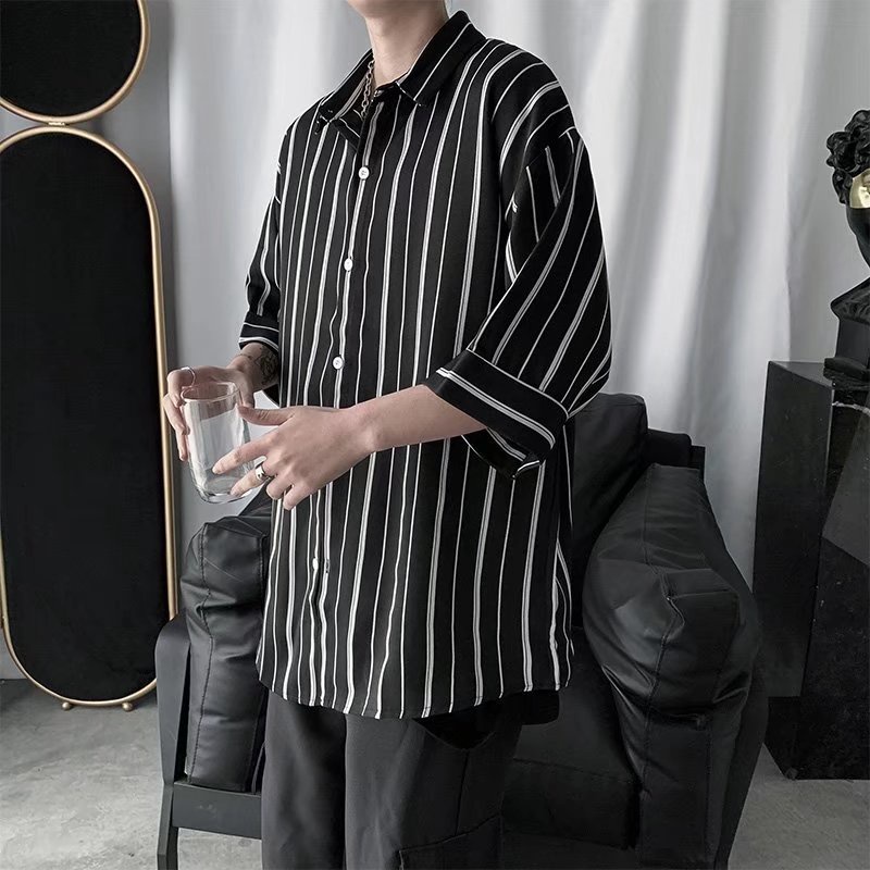 Áo Sơ Mi Tay Ngắn Dáng Rộng Họa Tiết Kẻ Sọc Trắng Đen Thời Trang Cá Tính Cho Nam
