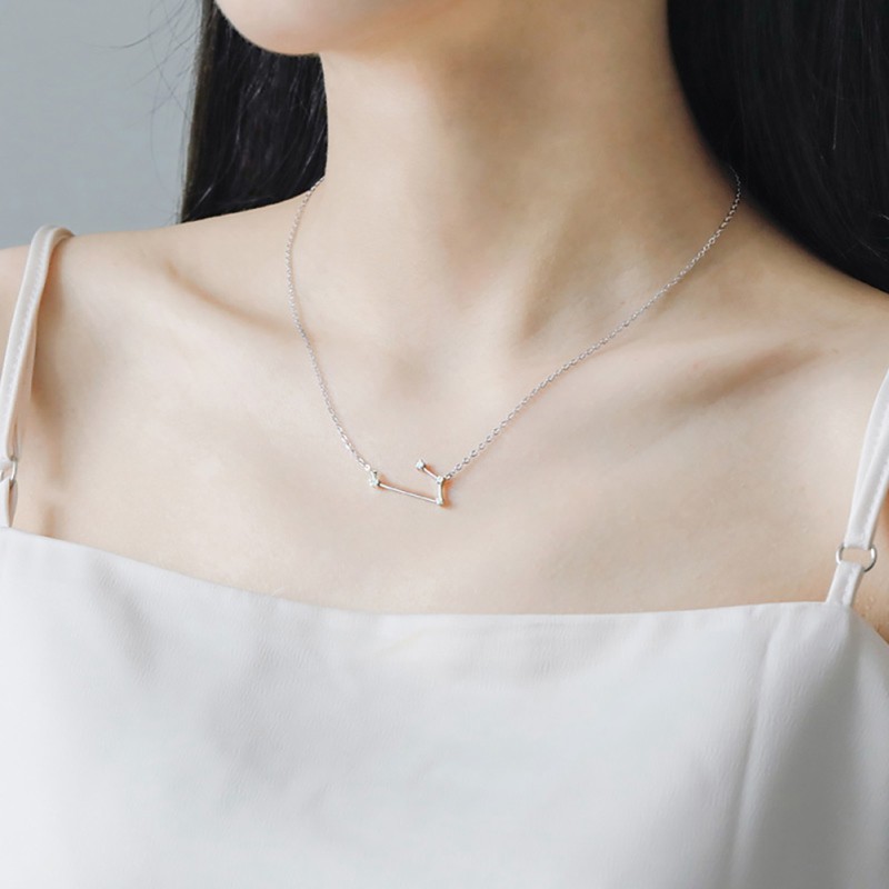 Dây chuyền đính đá hình các chòm sao độc đáo