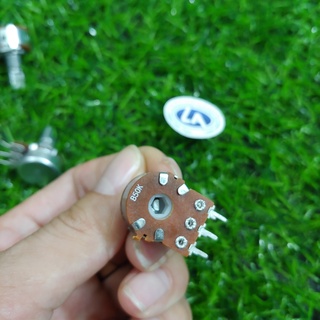 Nút vặn Chiết áp vát góc chặt góc chiết áp ampli jagura