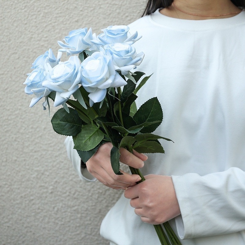 1 Một Hoa Hồng Giả Màu Xanh Dương Băng Lụa Trang Trí Nội Thất Đa Ứng Dụng
