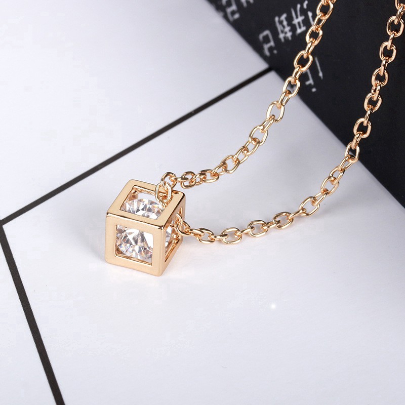 Dây chuyền mặt khối lập phương phong cách Hàn Quốc