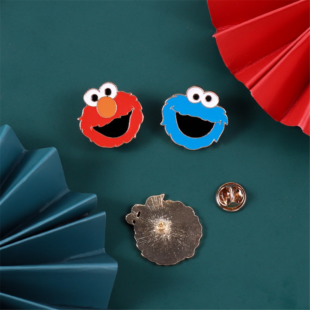 Pin cài áo Elmo trong Sesame Street - GC387