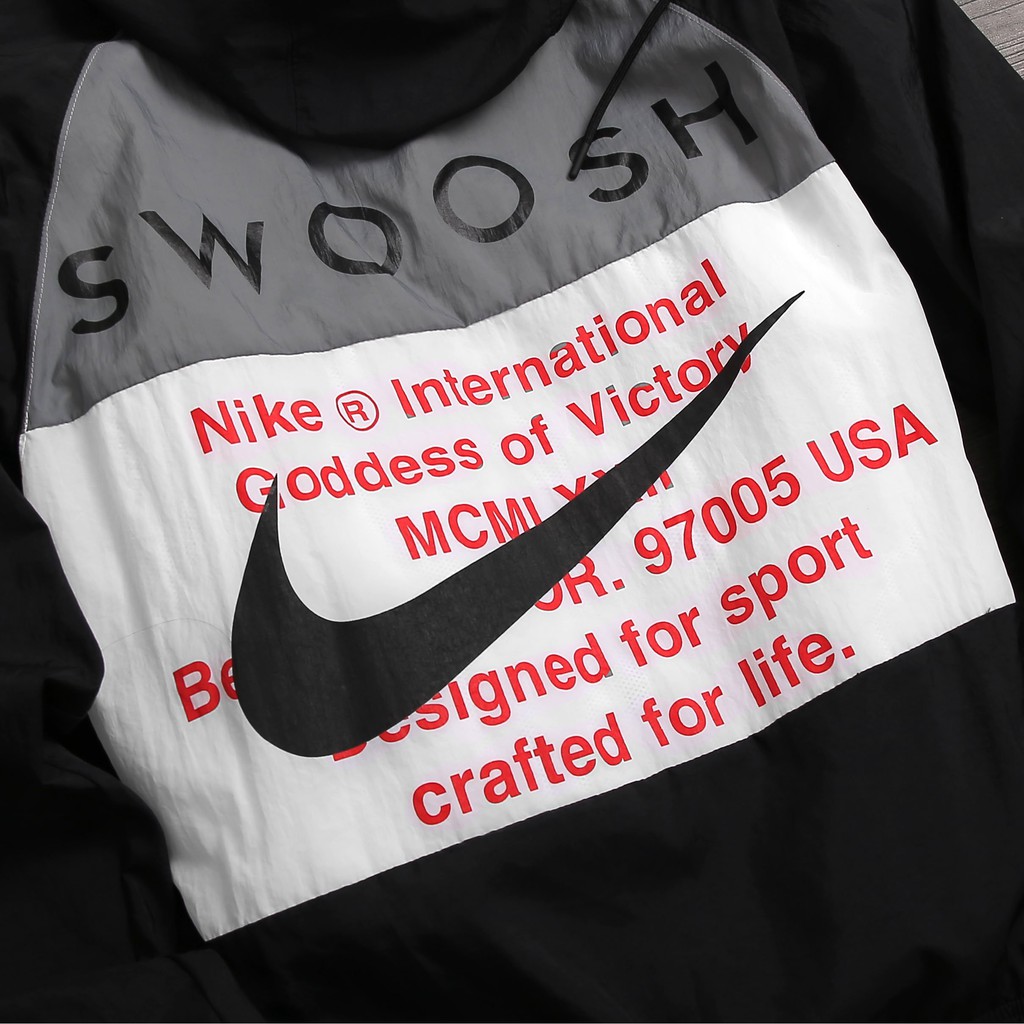 [CHÍNH_HÃNG] ÁO KHOÁC NIKE SWOOSH WOVEN HOODED TRACK JACKET - ĐEN PHỐI TRẮNG