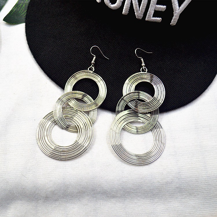 Khuyên Tai Tròn Mạ Vàng