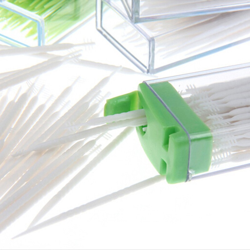 Bàn Chải Đánh Răng 2 Chiều Kèm Hộp Đựng Tiện Dụng