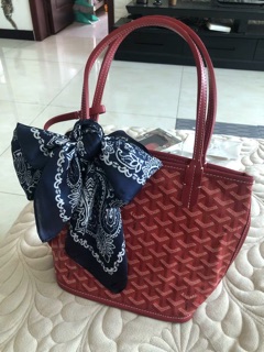 Khăn bandana lụa. (Size 70x70)
