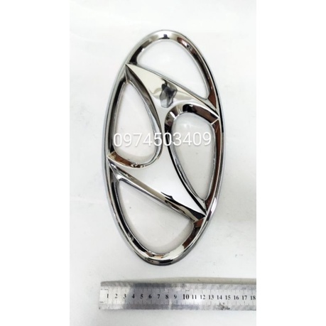 Logo biểu tượng Huyndai trang trí ô tô