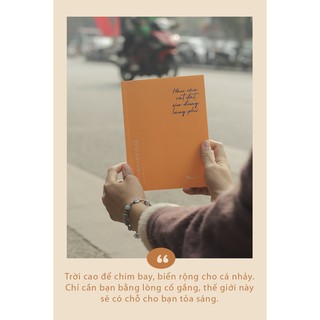 Sách - Hậu Vận Rất Đắt, Xin Đừng Lãng Phí