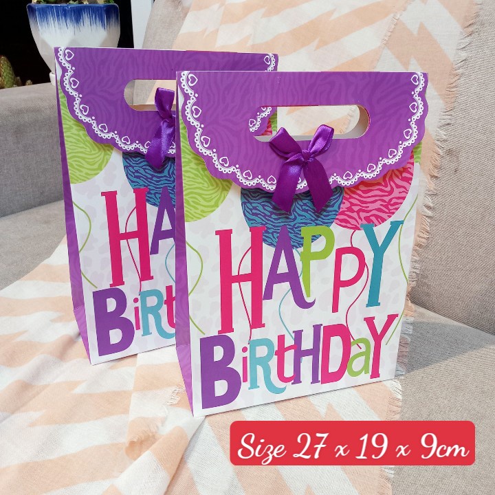 Túi giấy đựng quà sinh nhật HAPYBIRTH DAY size 27 x 19x 9cm siêu xinh có nắp gài