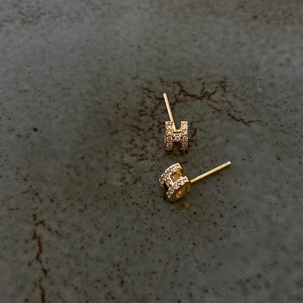 Khuyên Tai Chữ H Đính Đá Zircon Đơn Giản Tinh Tế Không Cần Dùng Để Lấy Khuyên Tai Khi Ngủ