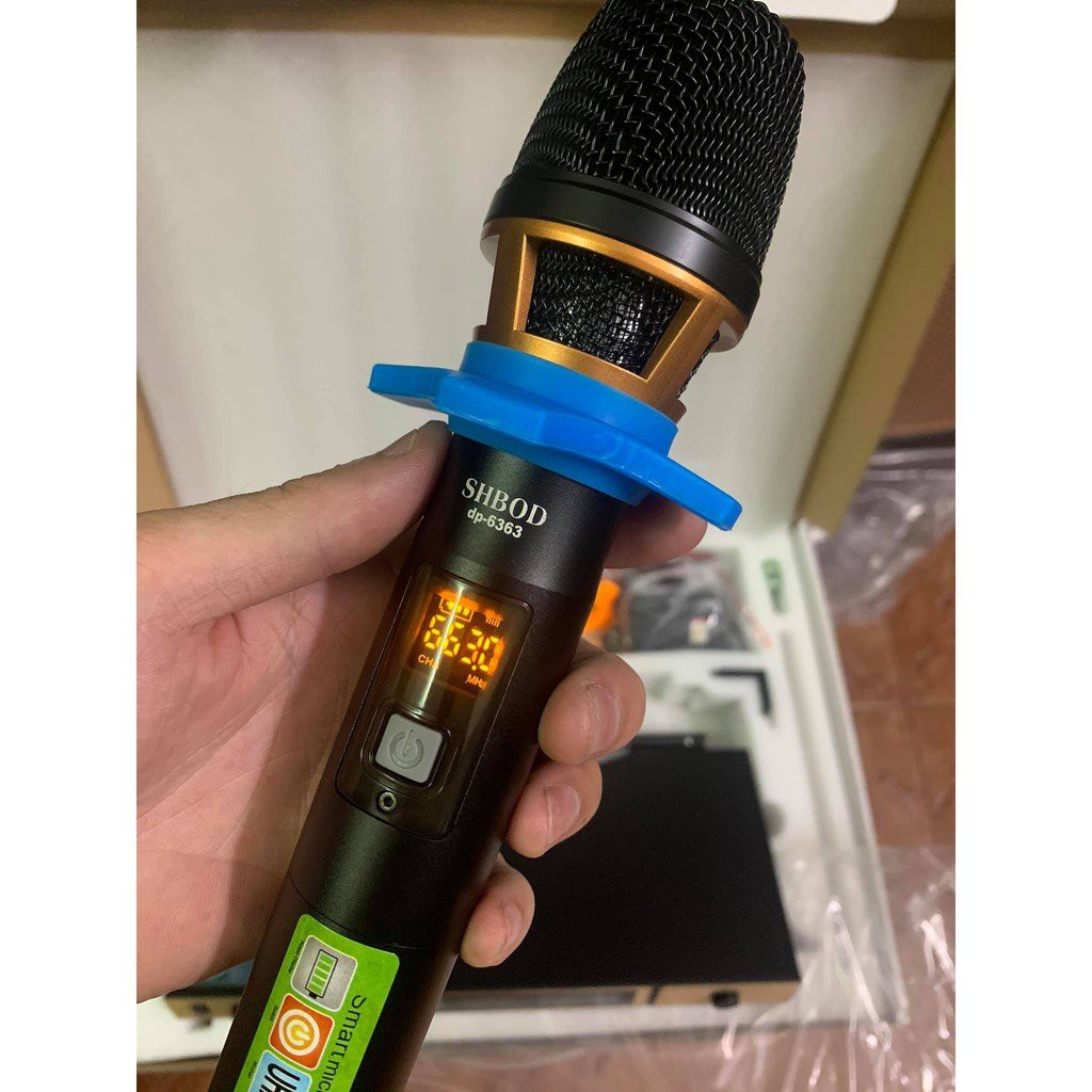 [Hàng Chuẩn] Micro không dây cao cấp Shure DP6363 4 râu. Hát karaoke hay. Hút âm tốt hát micro nhẹ...bảo hành 12 tháng