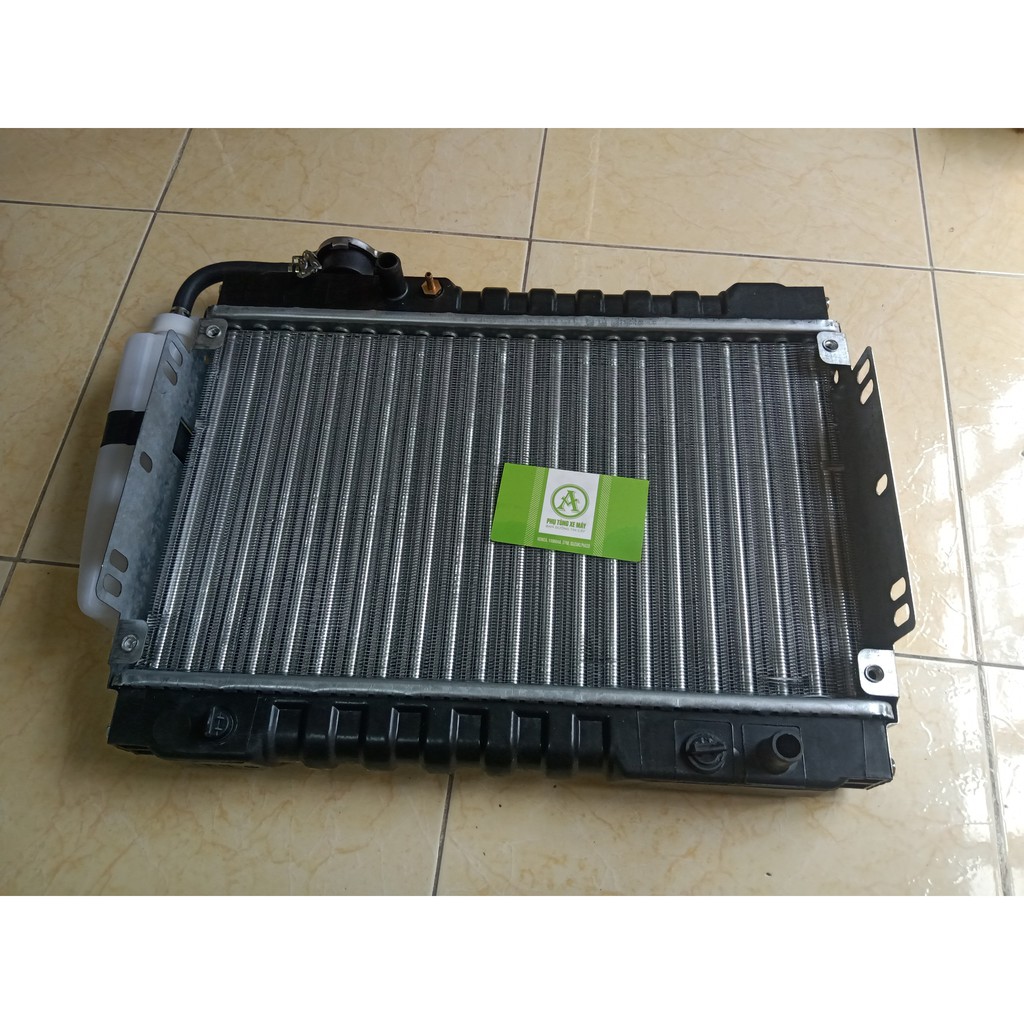 Két nước xe ba gác