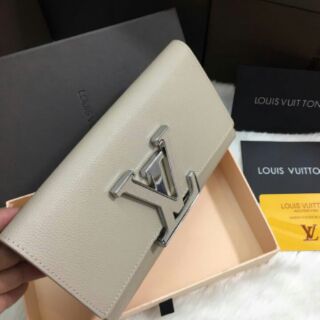 Cluth LV
