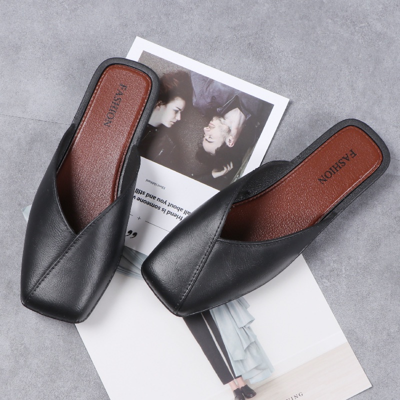 Women's shoes. Fashion slippers, daily summer Korean sandals, flat shoes, 2021, PVC, flip-flop women's shoes, square head new slippers, spot