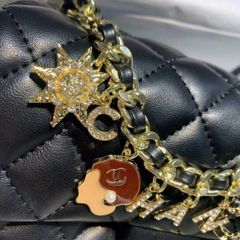 Túi charm phụ kiện cực xinh
