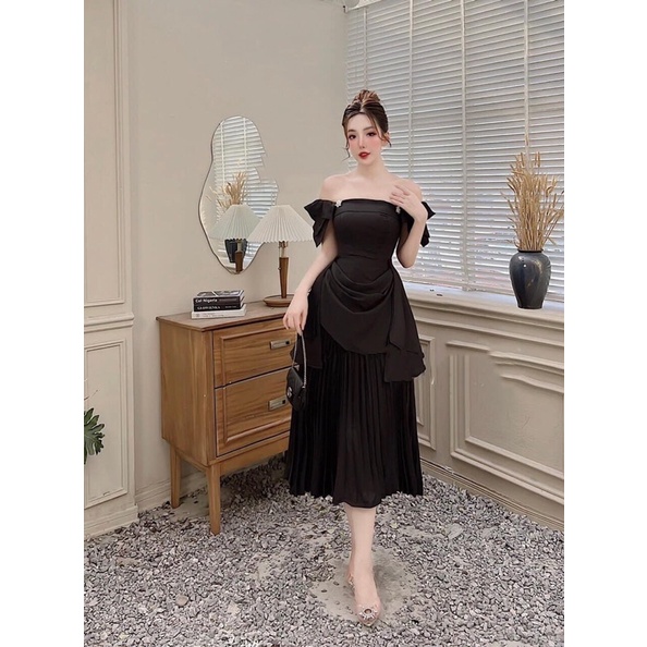 Váy lụa trễ vai dập ly