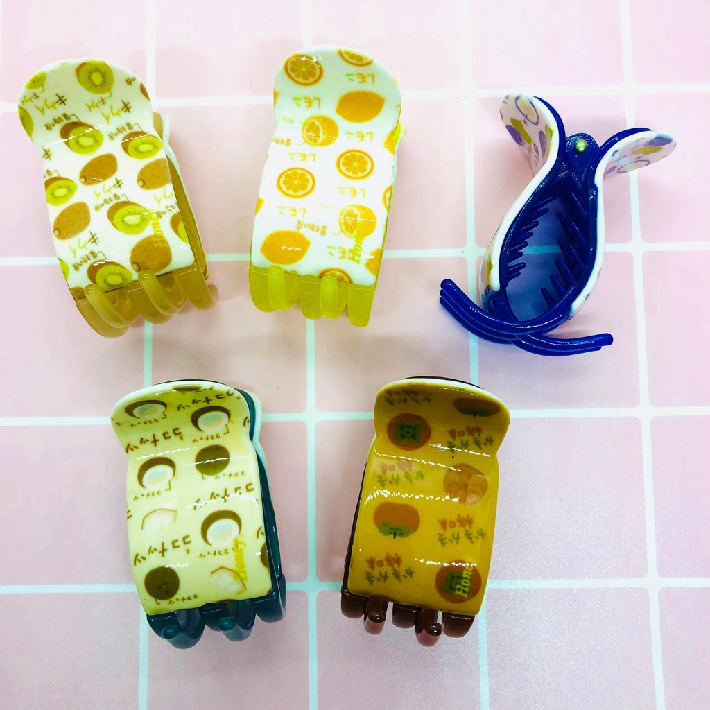 Kẹp tóc càng cua 5 răng 3D họa tiêt trái cây cute