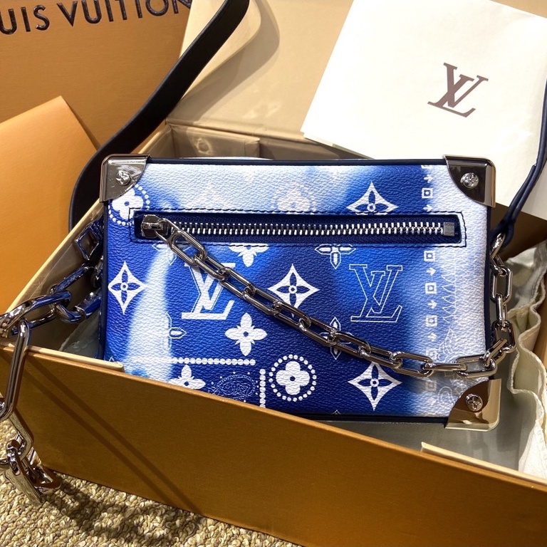 Túi đeo chéo hộp xích LV Truck Bag xanh mây size 19x14x8 LA 2022 on web