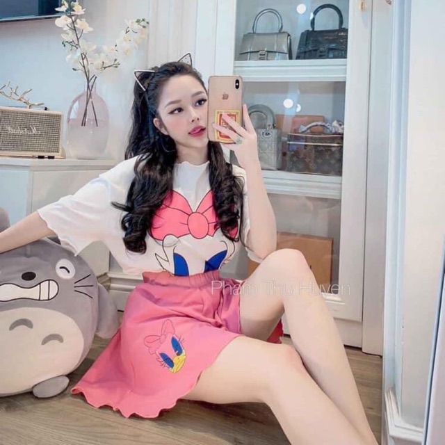 Áo vịt + chân váy