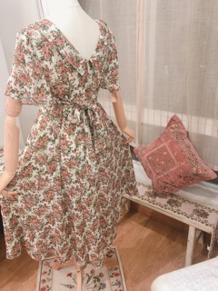 Đầm hoa vintage