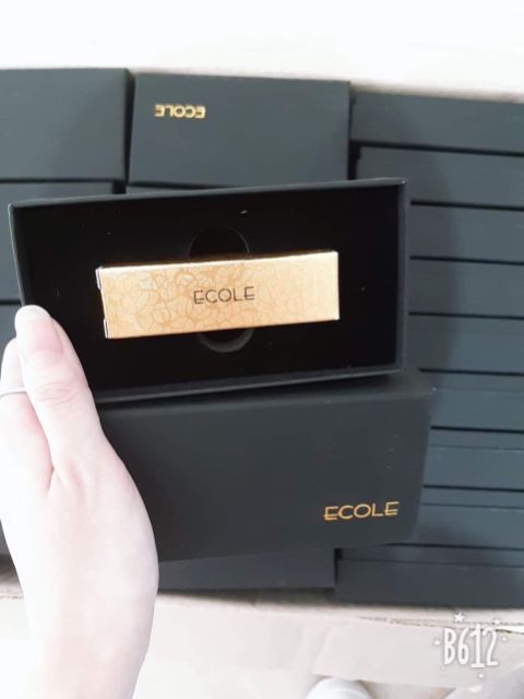 Son thỏi lì 𝐄𝐜𝐨𝐥𝐞 𝐃𝐞𝐥𝐢𝐠𝐡𝐭 𝐋𝐢𝐩𝐬𝐭𝐢𝐜𝐤 kèm hộp và túi