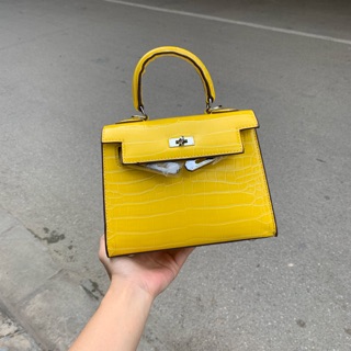 Túi H.M da rắn size 21