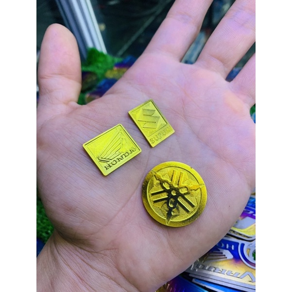 Logo titan vàng gold ( hon,ya,su )