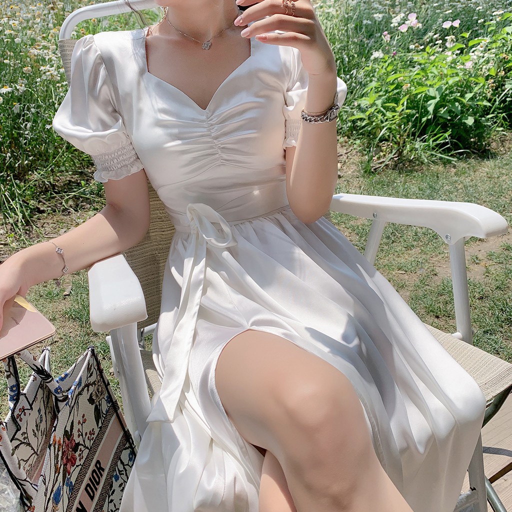 Váy trắng lụa xẻ tà dáng dài thiết kế tay phồng nhẹ nhàng tiểu thư sang trọng (ORDER)