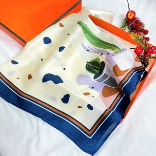 Khăn lụa vuông quàng cổ size 70x70cm