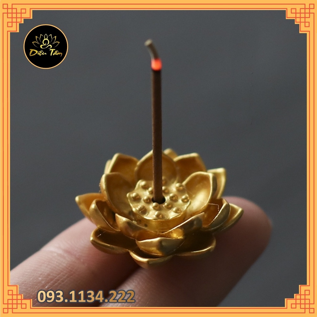 Đế cắm nhang không tăm trầm hương hoa sen vàng phụ kiện thác khói dành cho lư đồng xông trầm hương