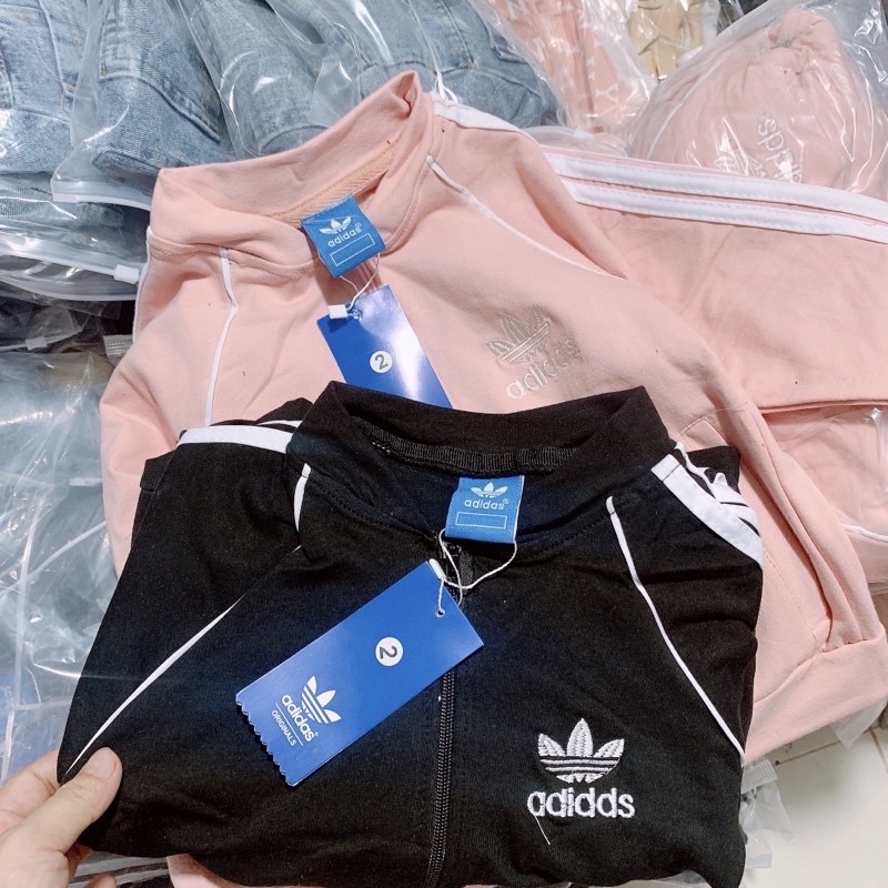 Set bộ thể thao Adidas cho bé