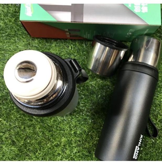 Bình giữ nhiệt mẫu mới 2022 Chất liệu inox 304 2 lớp inox và 1 lớp chân không giữ nhiệt không thoát ra bên ngoà