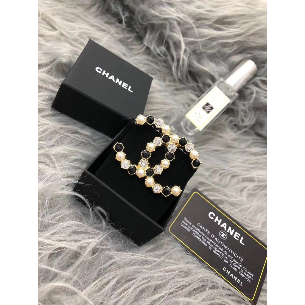 Trâm cài áo phong cách vintage