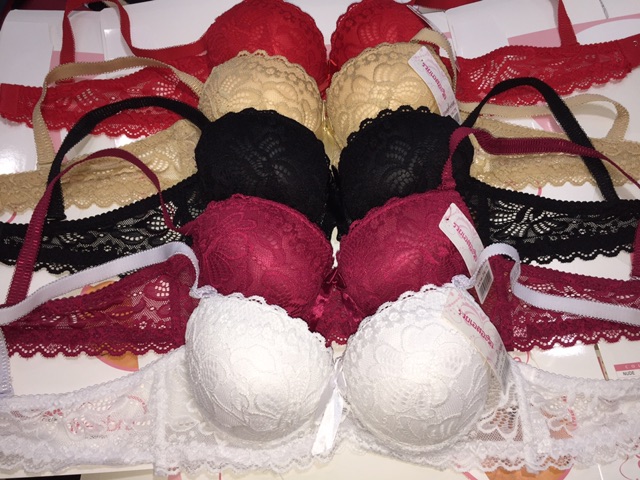 Áo lót ren Thái đệm dày nâng ngực đẩy ngực tạo khe