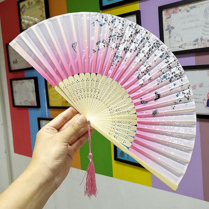 Quạt Lý Hiện cầm tay quạt xòe nền trắng in chữ trang trí trưng bày đẹp copslay