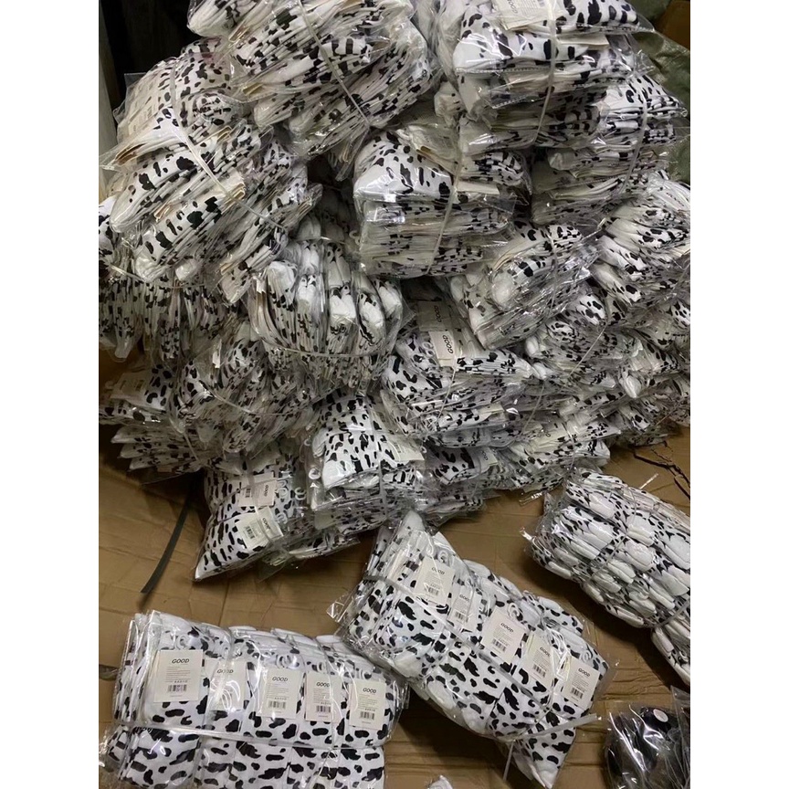 Tất Cao cổ Nữ Họa Tiết Bò Sữa Phong Cách Trẻ Trung