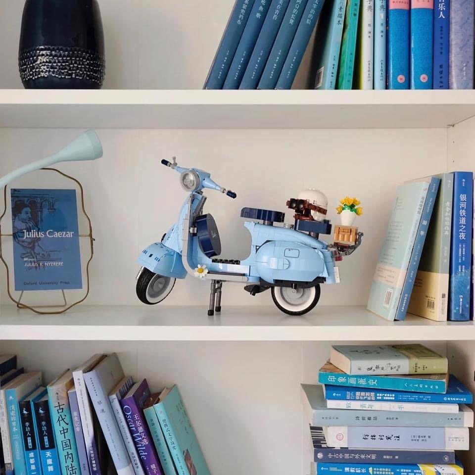 Đồ chơi xếp hình XE VESPA 125 | Đồ chơi lắp ráp xe Vespa cổ điển màu xanh lịch lãm