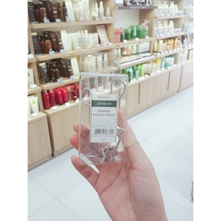 Kẹp bấm mí tạo mí cong Innisfree Premium Eyeplash curler