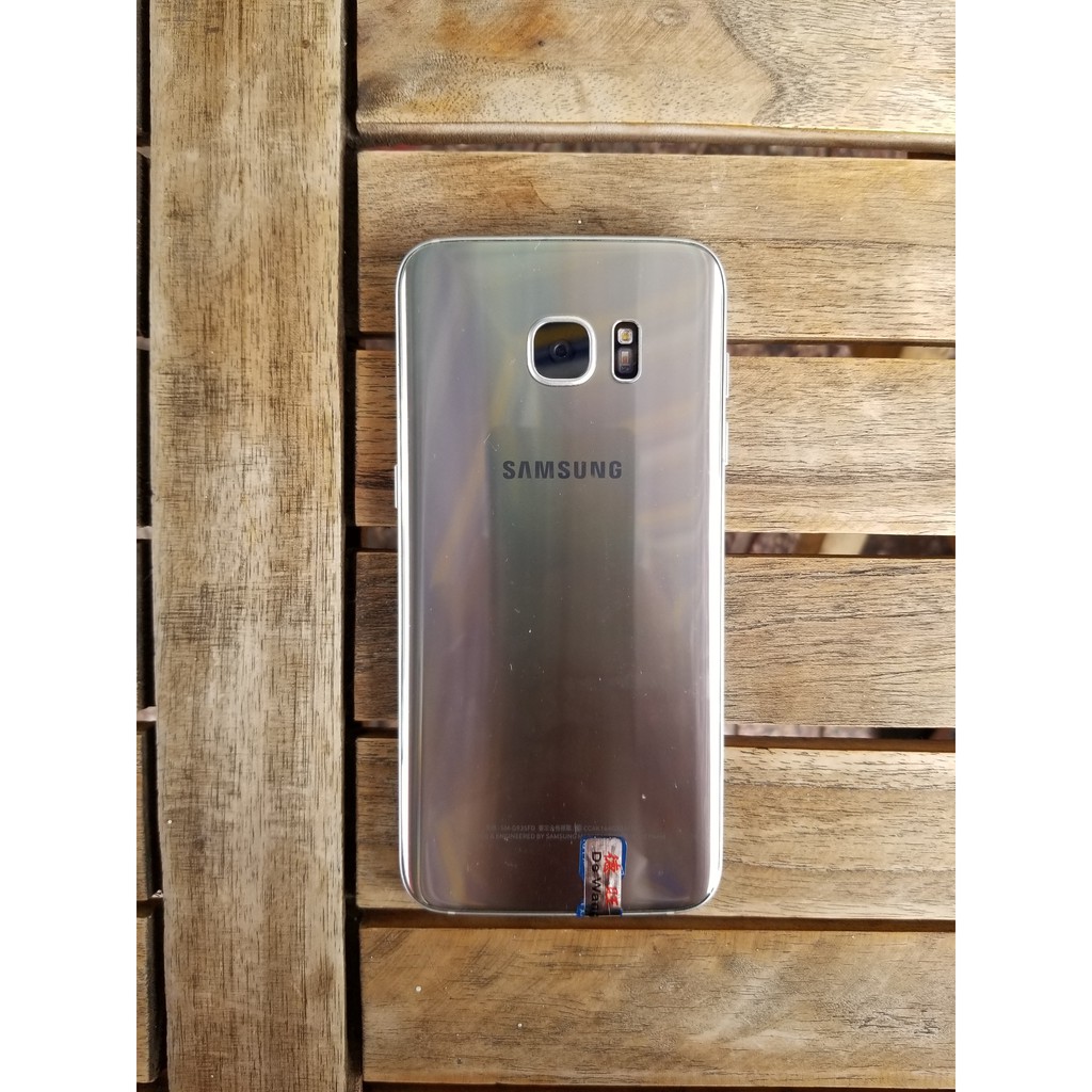 Điện Thoại Samsung Galaxy S7 Edge - Ngoại hình đẹp Rom 32GB - Ram 4GB rất nhỏ gọn thời trang