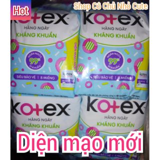 Băng vệ sinh hằng ngày Kotex kháng khuẩn diện mạo mới lốc 8 gói (1 gói 8 miếng)