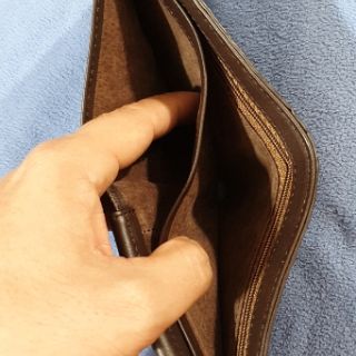 Ví nam da cá sấu