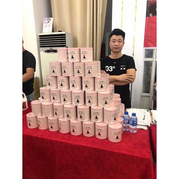 Kem hấp ủ xả Huiger Black Dress 1000ml váy đen