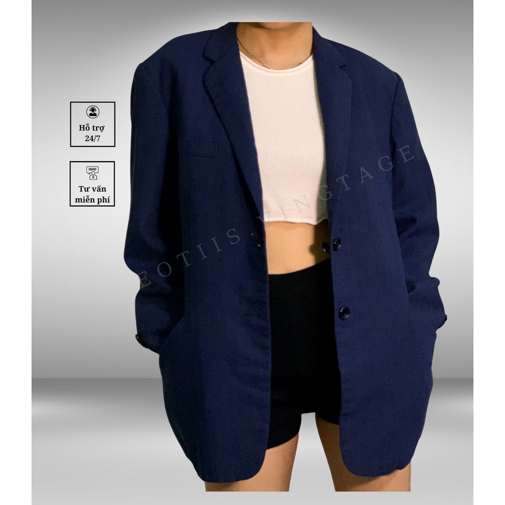 Blazer xanh sọc trắng phù hợp cho cả nam và nữ