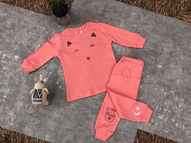 Set 2 bộ thu đông sơ sinh Moma cho bé