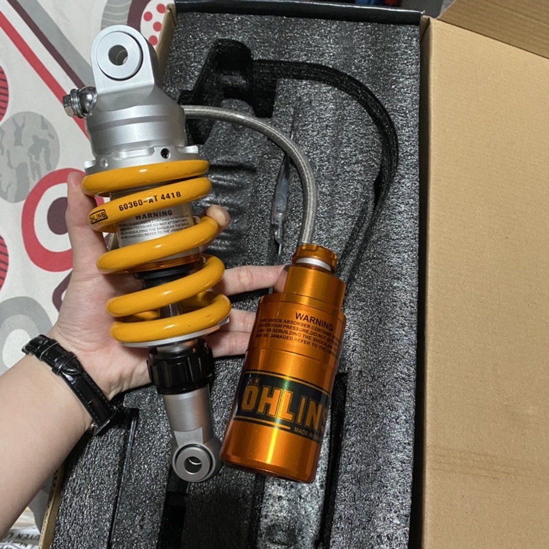Phuộn nhún sau Ohlins bình dầu gắn cho xe Winner X Winner V1