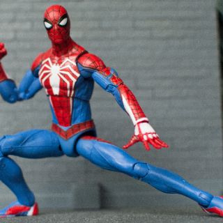 Mô hình Marvel Select Spider-Man PS4